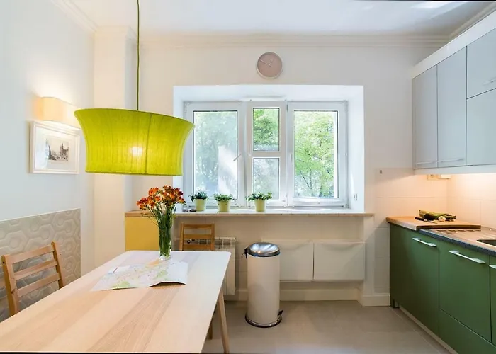 In Perfect Location - Metro Ratusz Arsenal Apartman Varsó