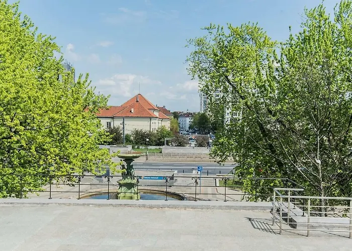 In Perfect Location - Metro Ratusz Arsenal Apartman Varsó