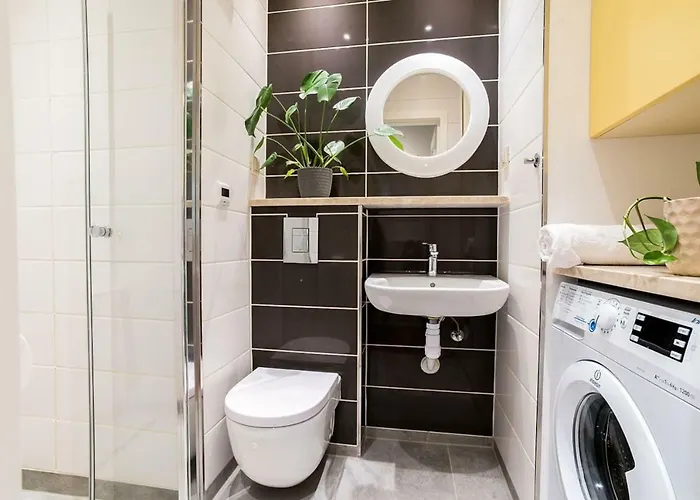 In Perfect Location - Metro Ratusz Arsenal Apartman Varsó